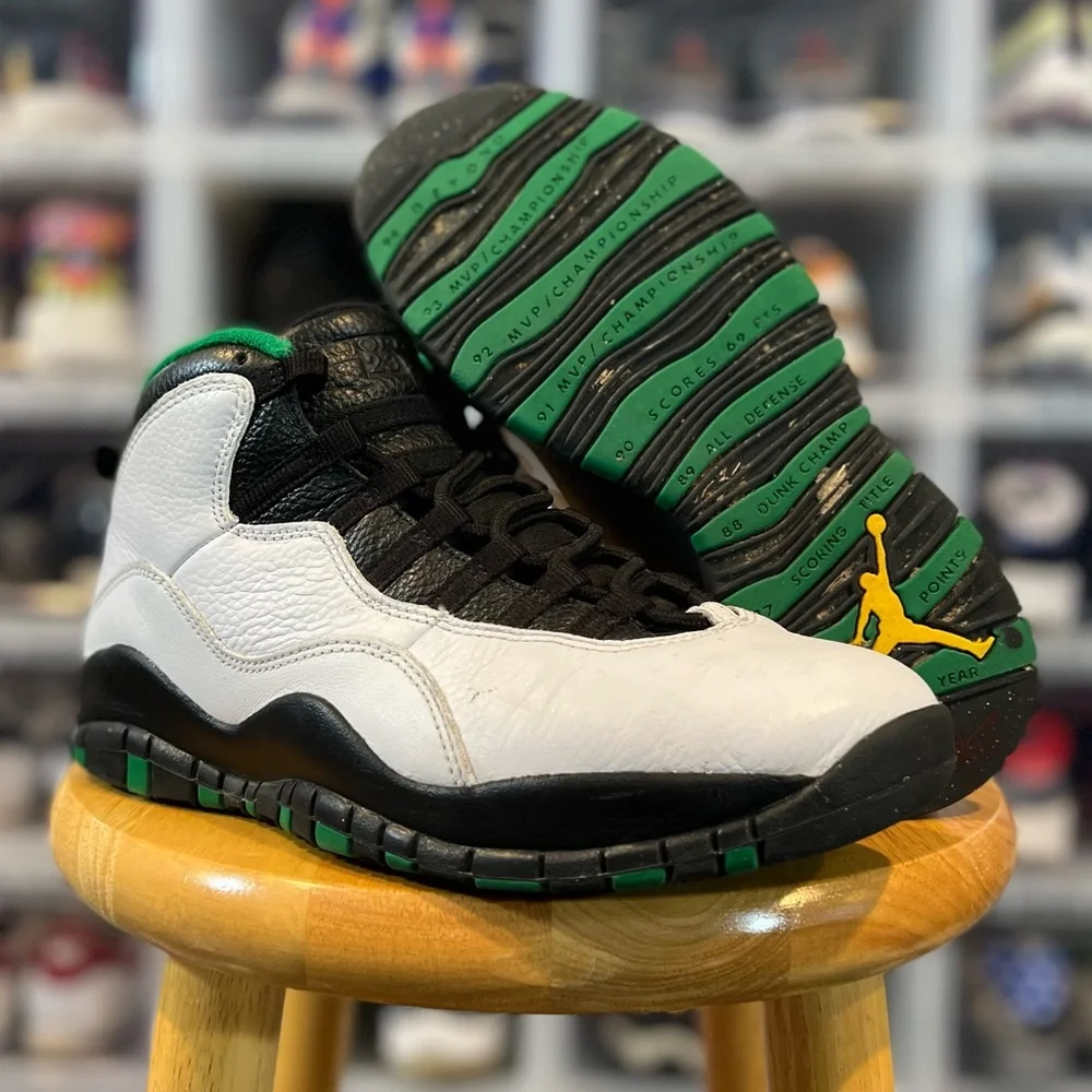 Jordan 10 Retro “Seattle”